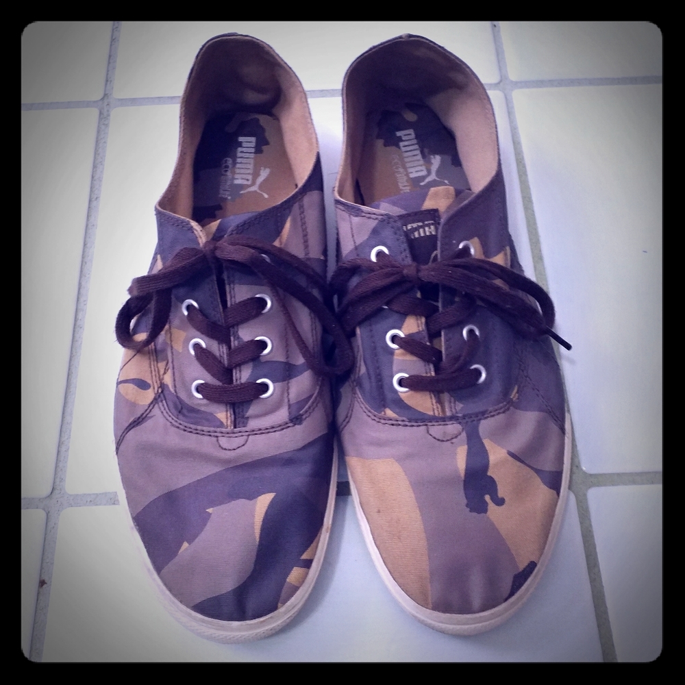 Camouflage puma sneakers